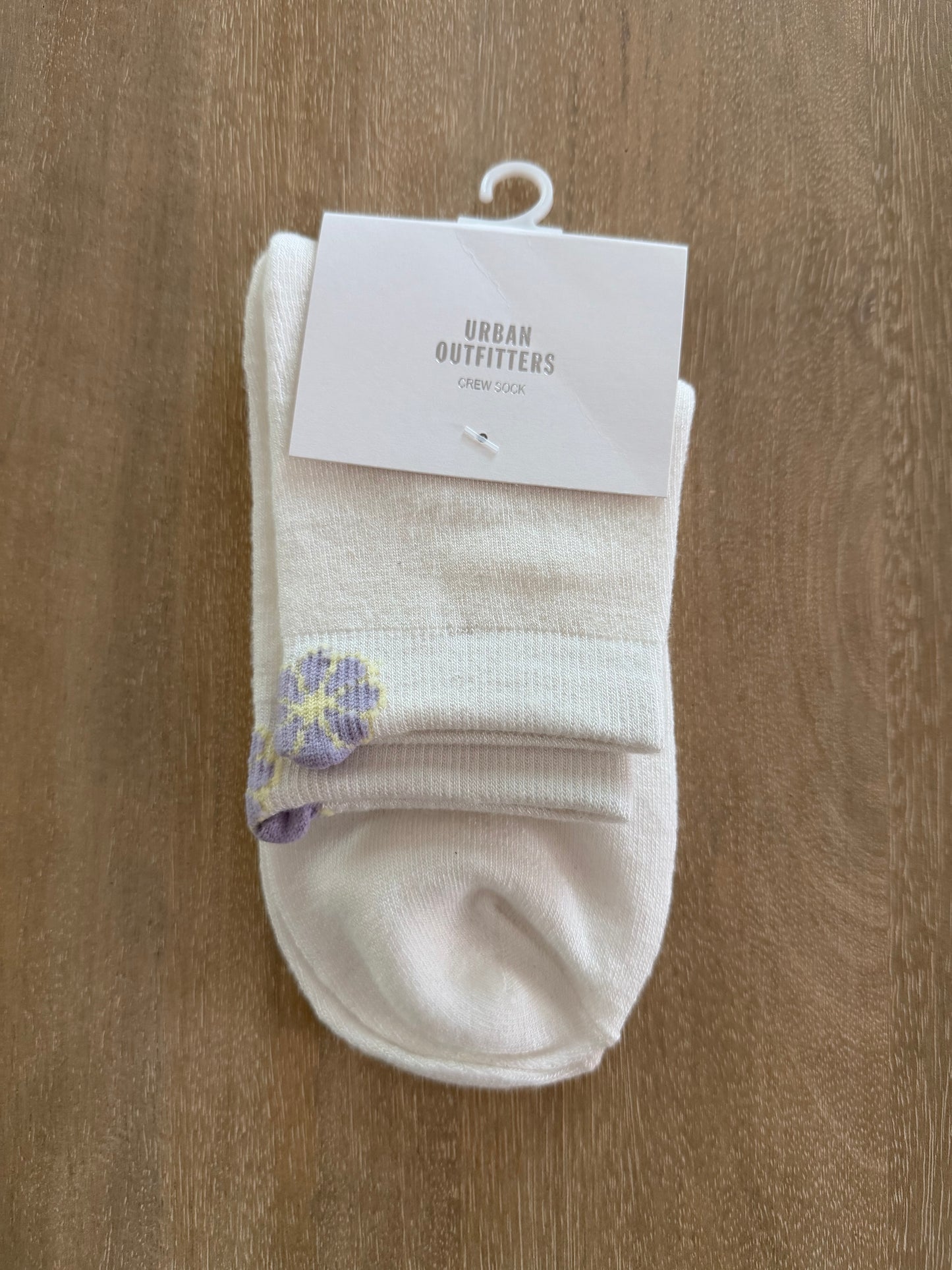 Urban Outfitters Ivy Icon Crew Socks | Daisy | One Size